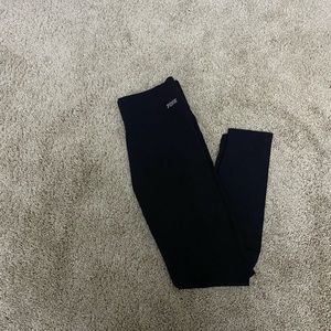 PINK Victoria’s Secret black leggings
